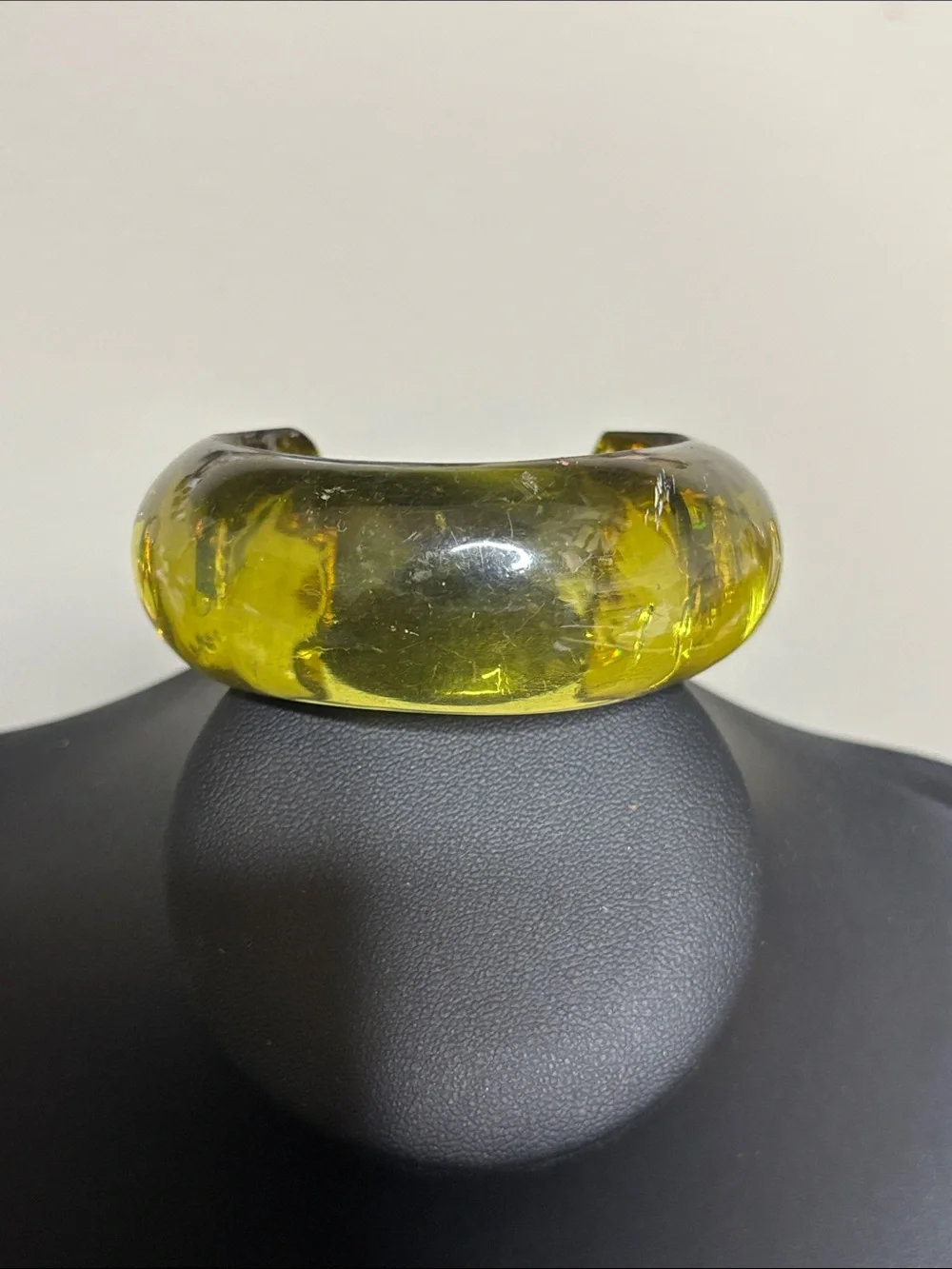 Y2K Retro Yellow Resin Cuff Bracelet - Women Jewelry